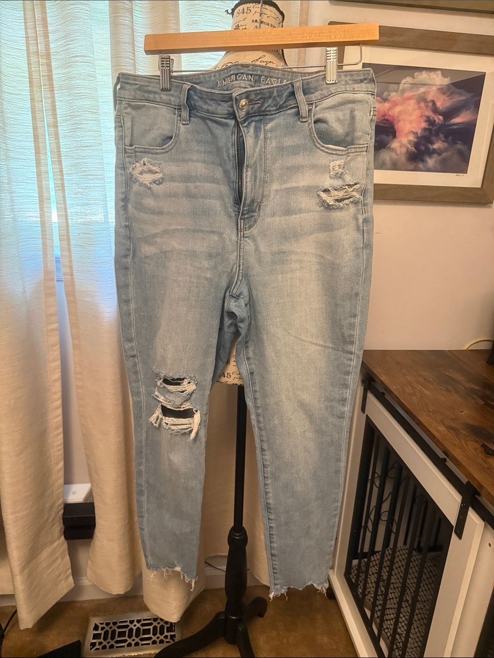 American Eagle Outfitters Light Wash Distressed Skinny Jeans